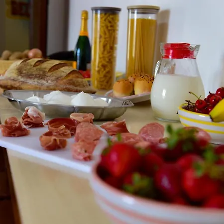 Hostello Felice بيت شباب